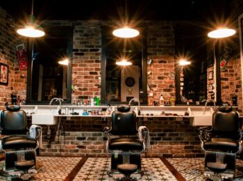 Lorraine meets Anderson the barber at Macmillan - Lorraine Grover Lorraine meets Anderson the barber at Macmillan - Lorraine Grover